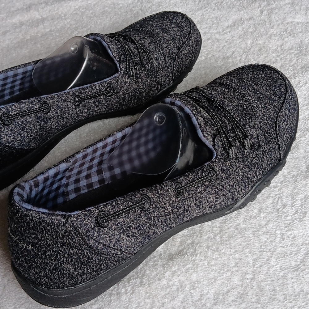 NWOT Skechers Slip On Comfort Casual Shoes - Picture 7 of 16